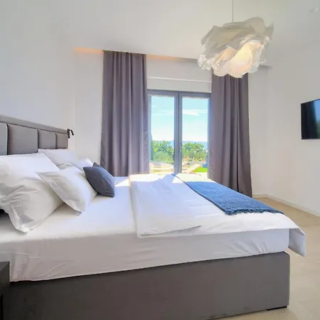 Luxury Harmony With Heated Pool And Seaview Vrh (Krk)