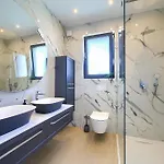 Luxury Harmony With Heated Pool And Seaview *