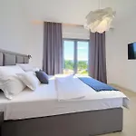 Luxury Harmony With Heated Pool And Seaview Vrh (Krk)