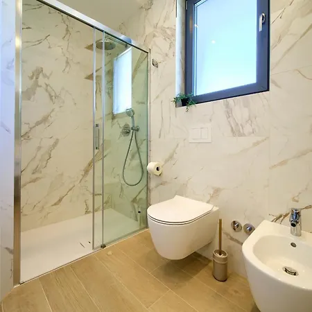 Luxury Harmony With Heated Pool And Seaview Vila Vrh (Krk)