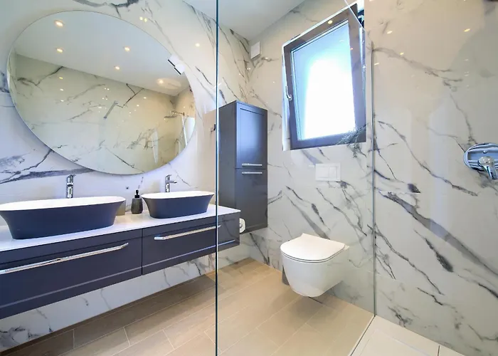 Luxury Harmony With Heated Pool And Seaview *